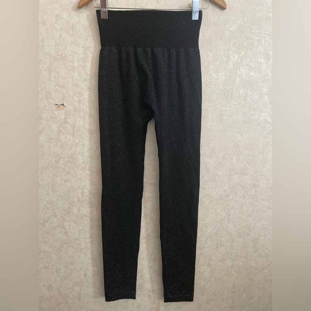 One 5 One women's large / extra large black glittery leggings